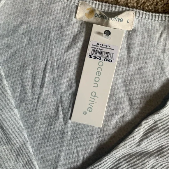 NWT Women’s Ocean Drive Rib Knit Twist Front Tee Harbor Grey Soft Cropped Large - Picture 4 of 8